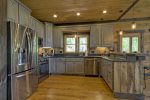 Vista Rustica - Fully Equipped Kitchen 
